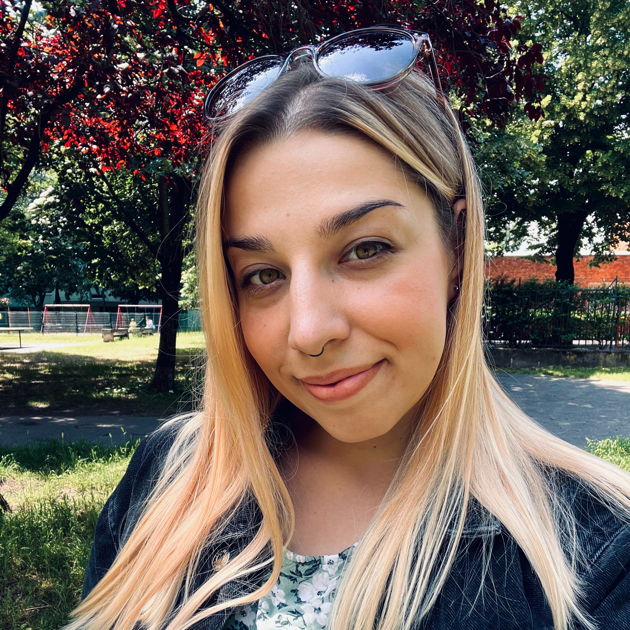 Manikűr erősítéssel