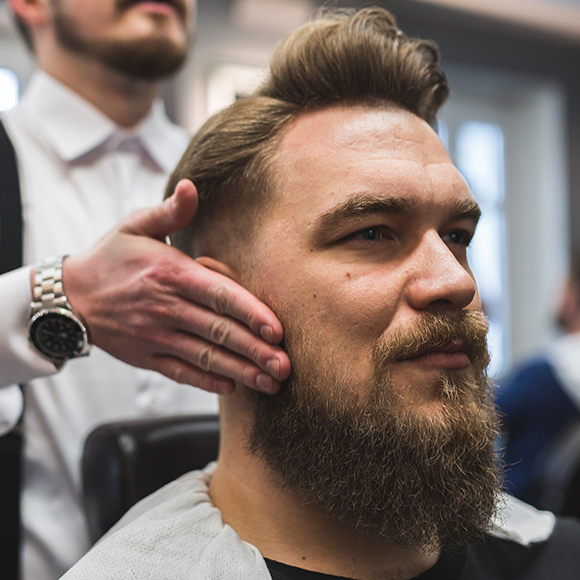 STŘIH + VOUSY - HAIRCUT + BEARD TRIMING