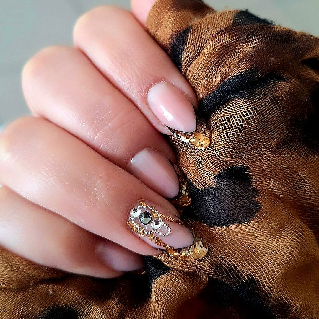 Műkörömépítés M / Nail extension M