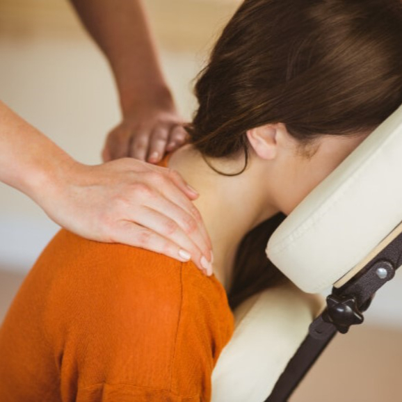 Massage sur chaise ( tarif à partir de 3 h de présence)