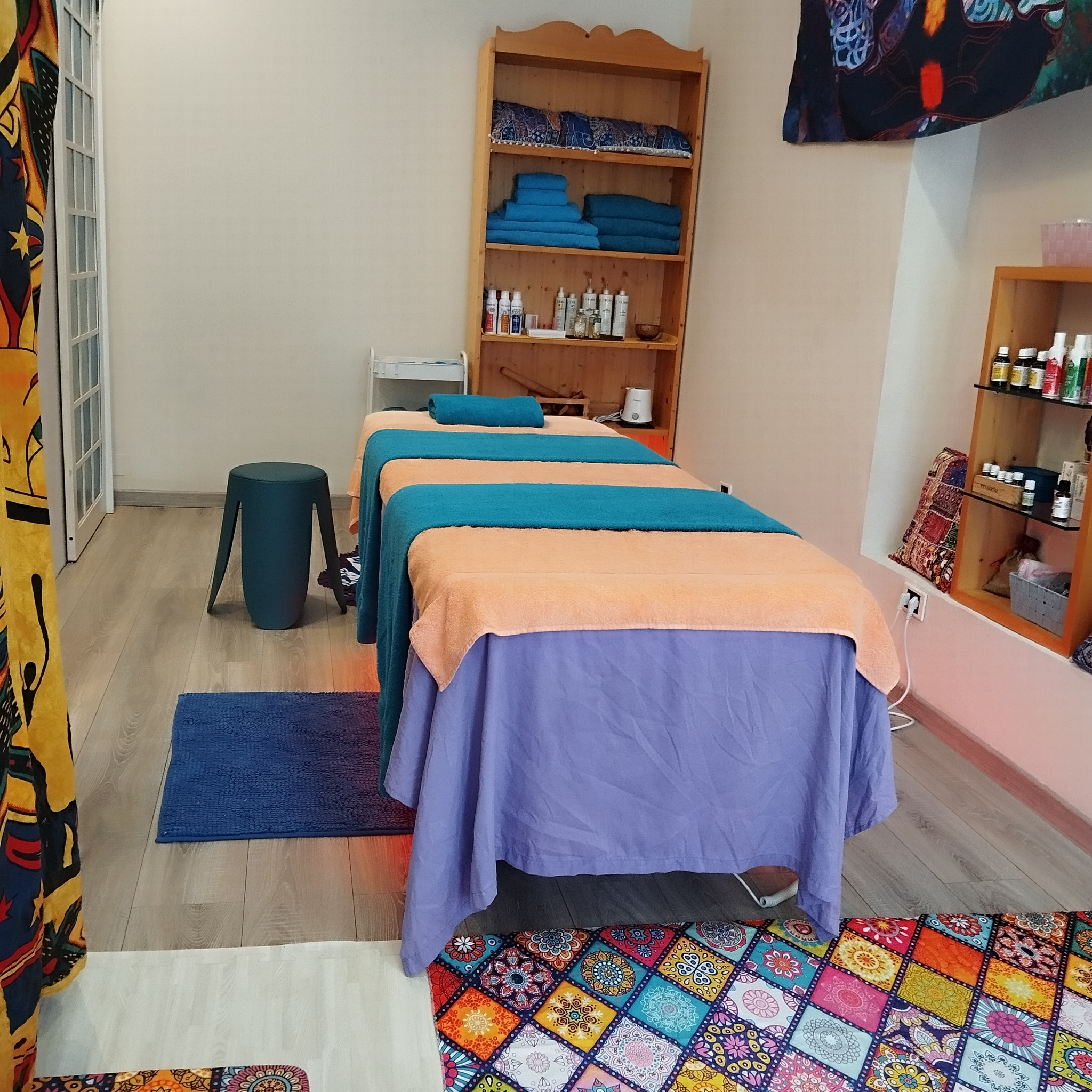 Massaggio Olistico Personalizzato su Lettino / Holistic Massage