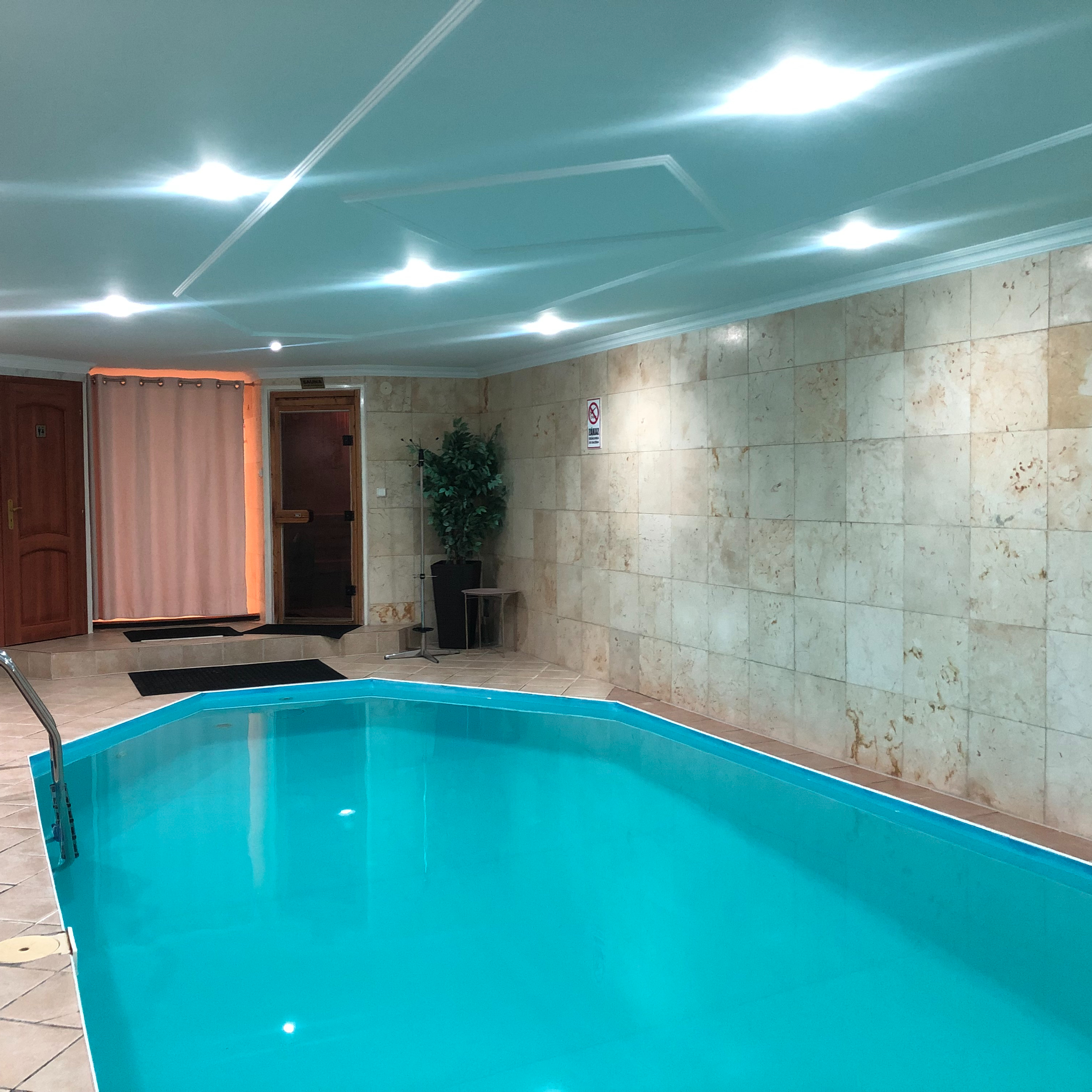 Dieťa do 6r. (bazén + vírivka)