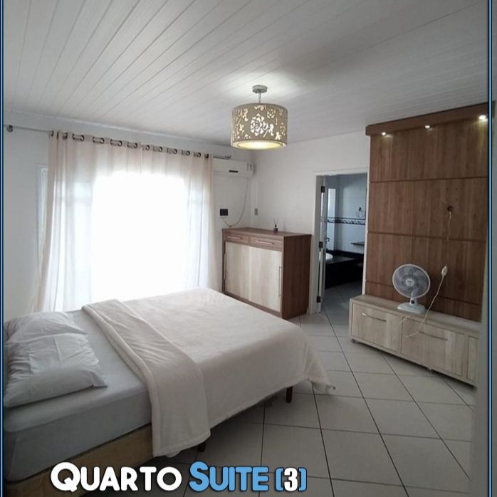 Suite (3)