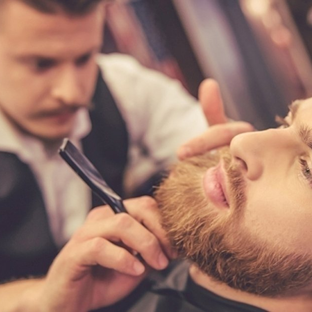 Haj+Szakáll vágás