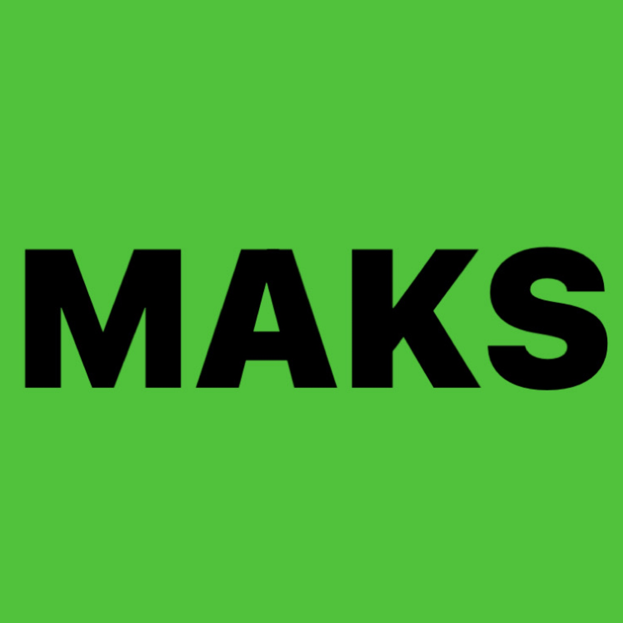 HairCut & Hot Towel - Maks