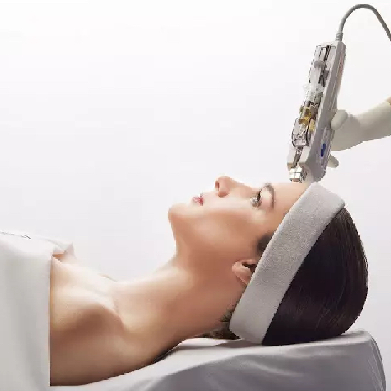 MESOBOOST - RE - EVOLUCE BEZJEHLIČKOVÉ MEZOTERAPIE obličej