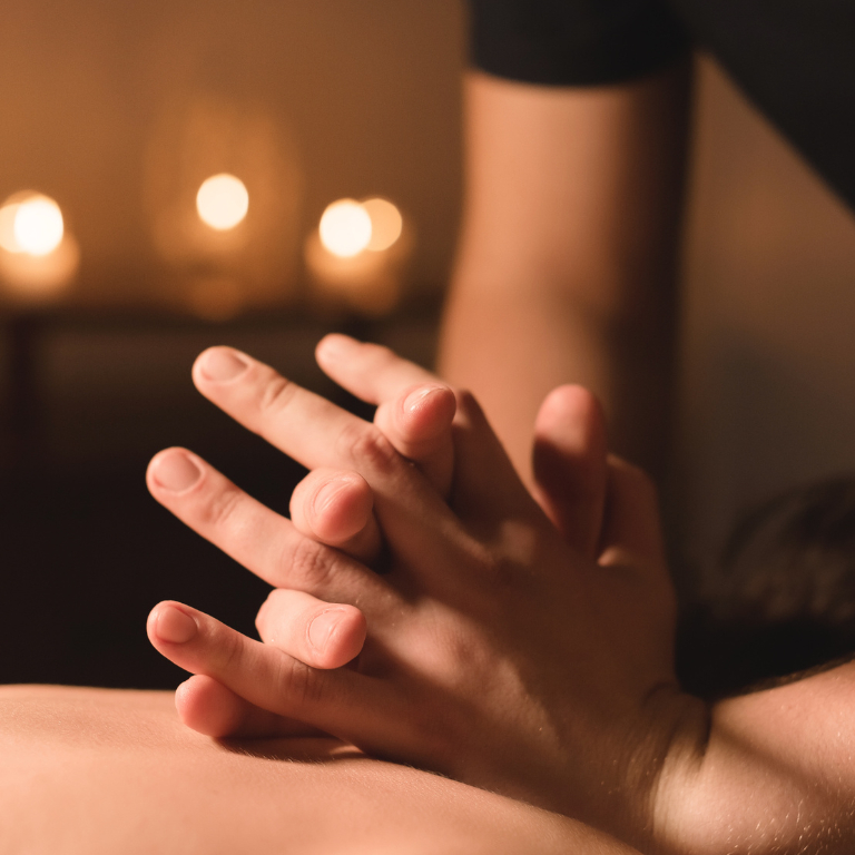 90 min. massage in Sagres . Adapted to you.