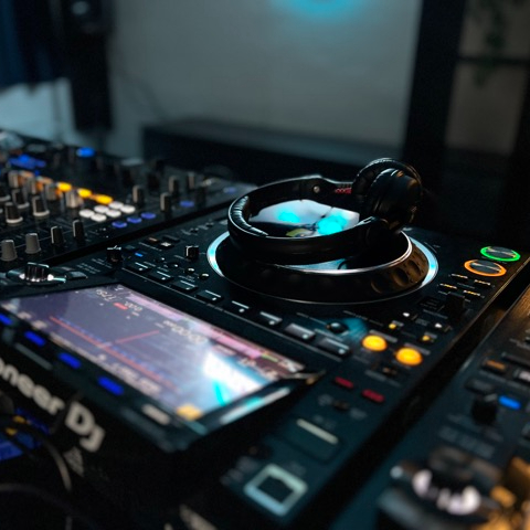 DJ Room 2 hod + audio-video záznam