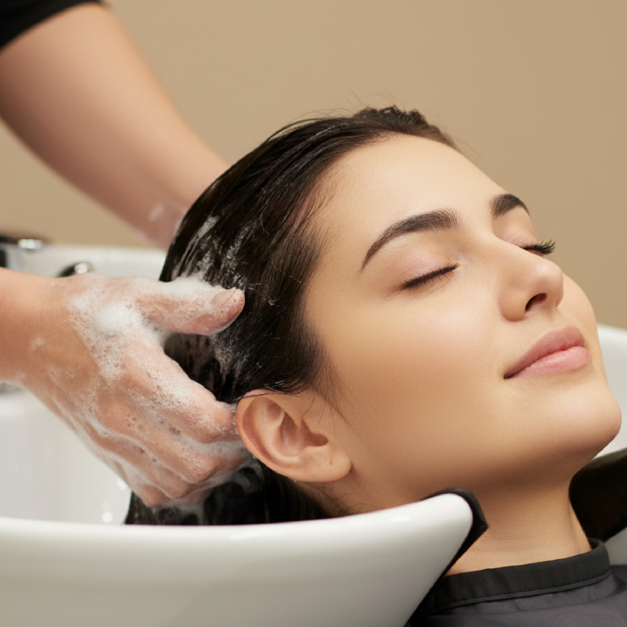 Mytí Vlasů & Ošetření Obličeje - 20% OFF! (1/3 - 31/3/2026)