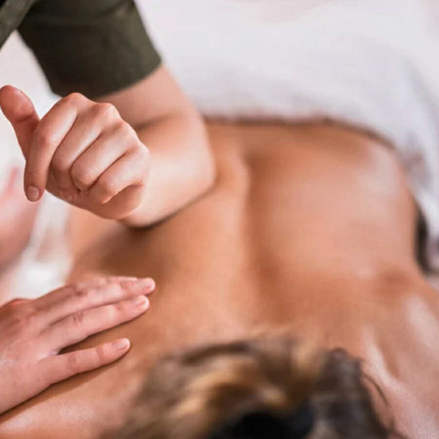 Hĺbková svalová masáž