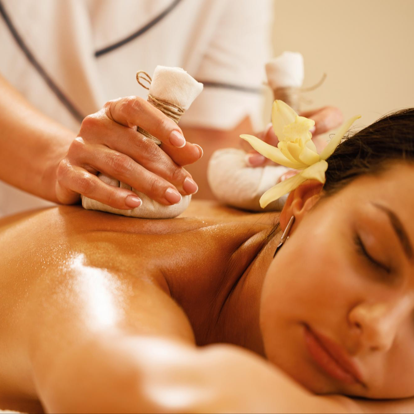 Aroma herbal ball massage 120 minutes