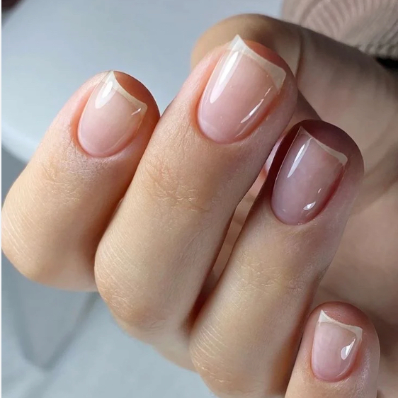 Manucure SPA sans pose de vernis semi- permanent