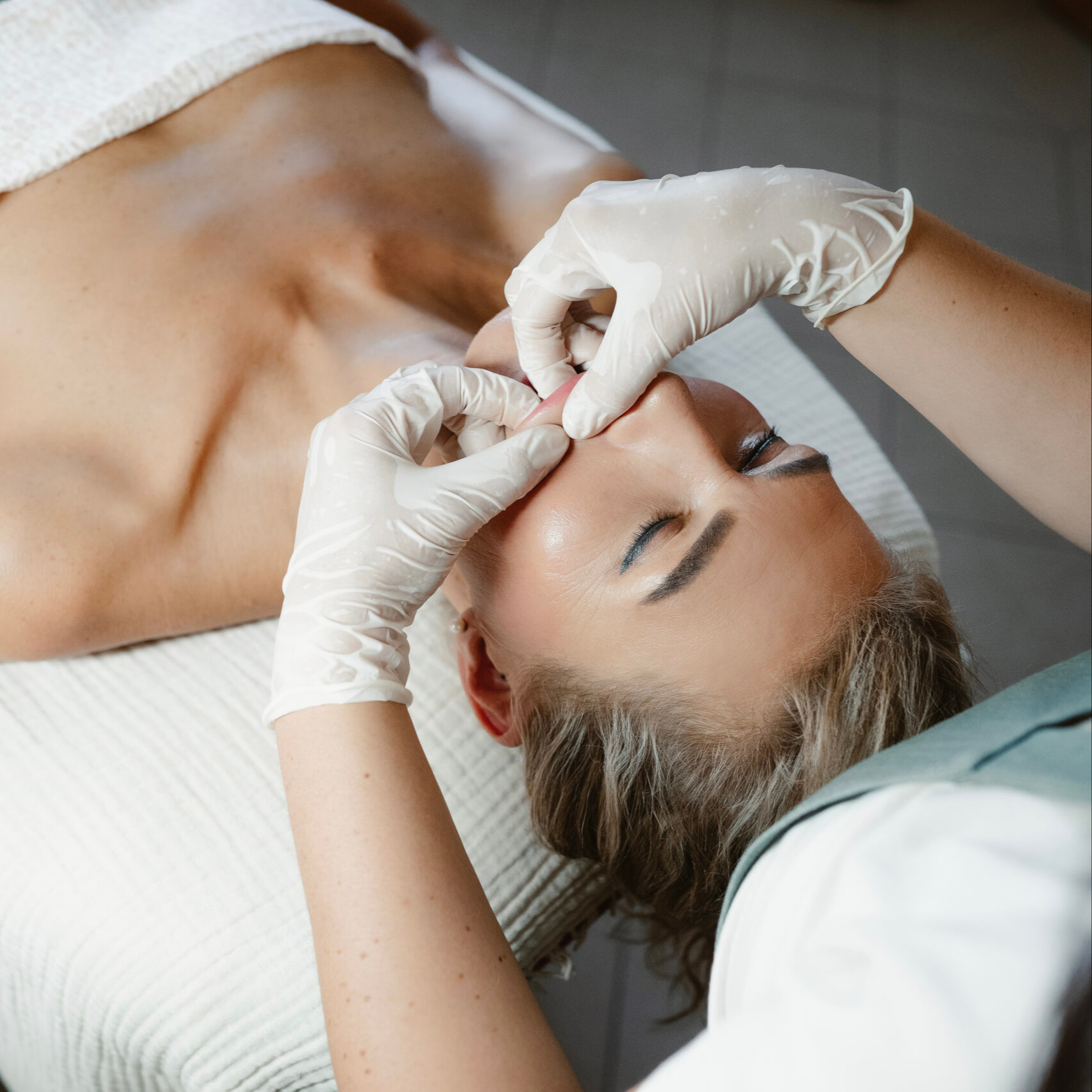 Sochařský rituál: skulpturální a bukální facelifting