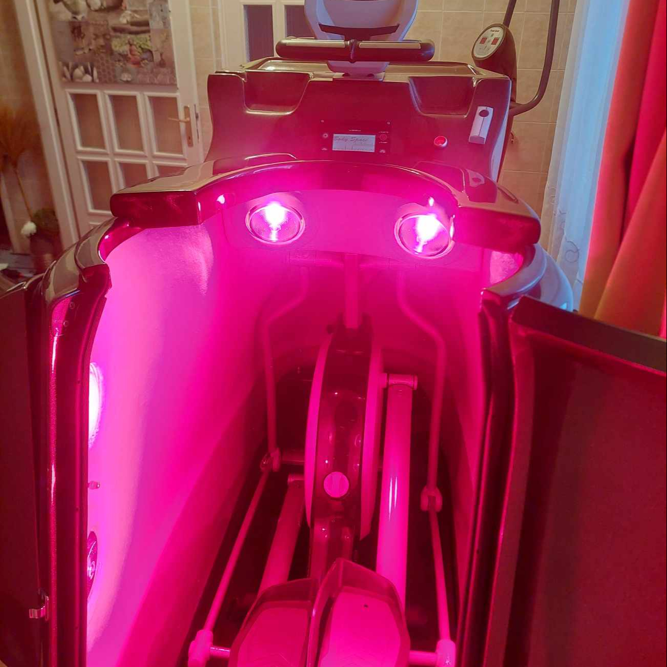 Body space elliptikus trainer 30 perc