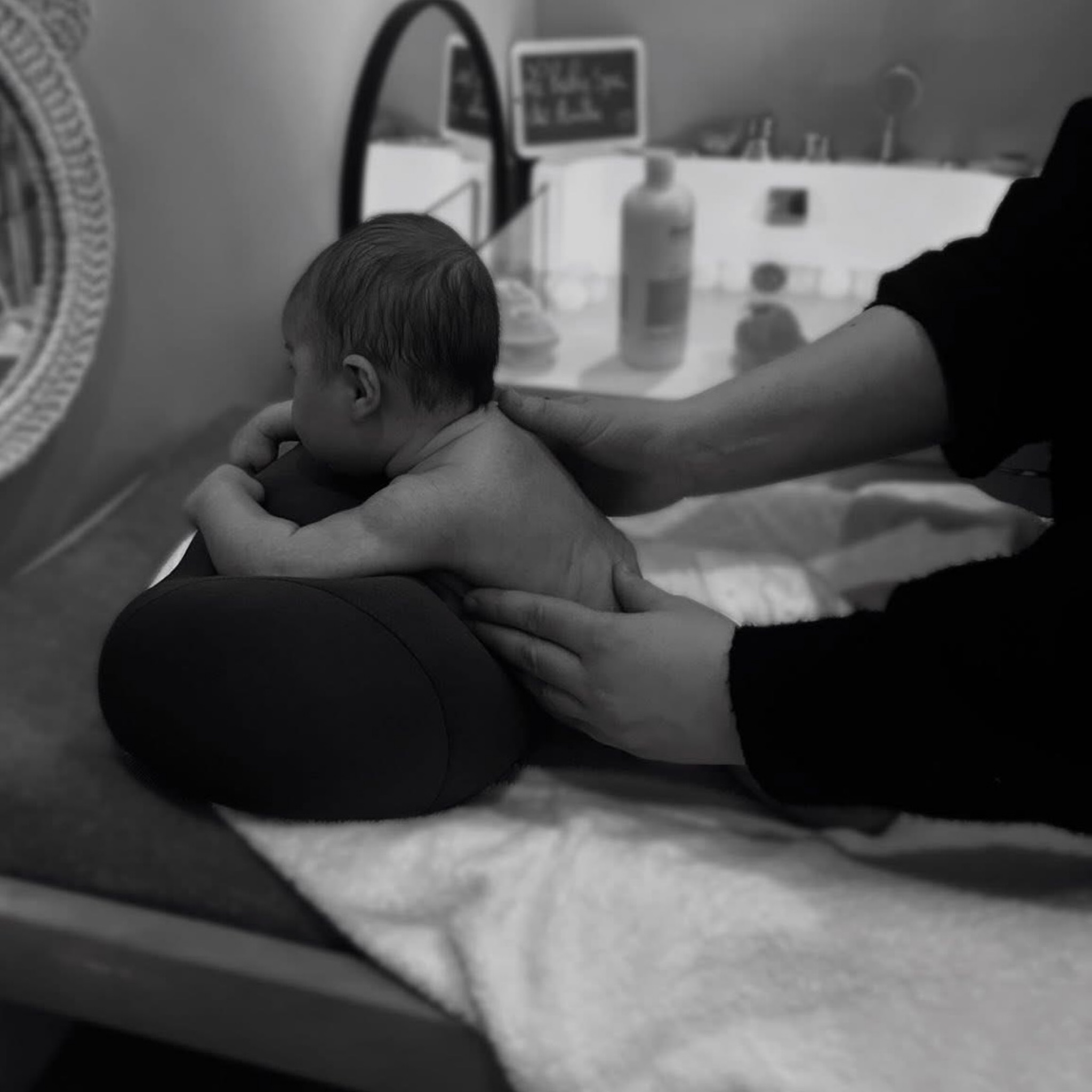 Massage pour bébé (14j à 24 mois)