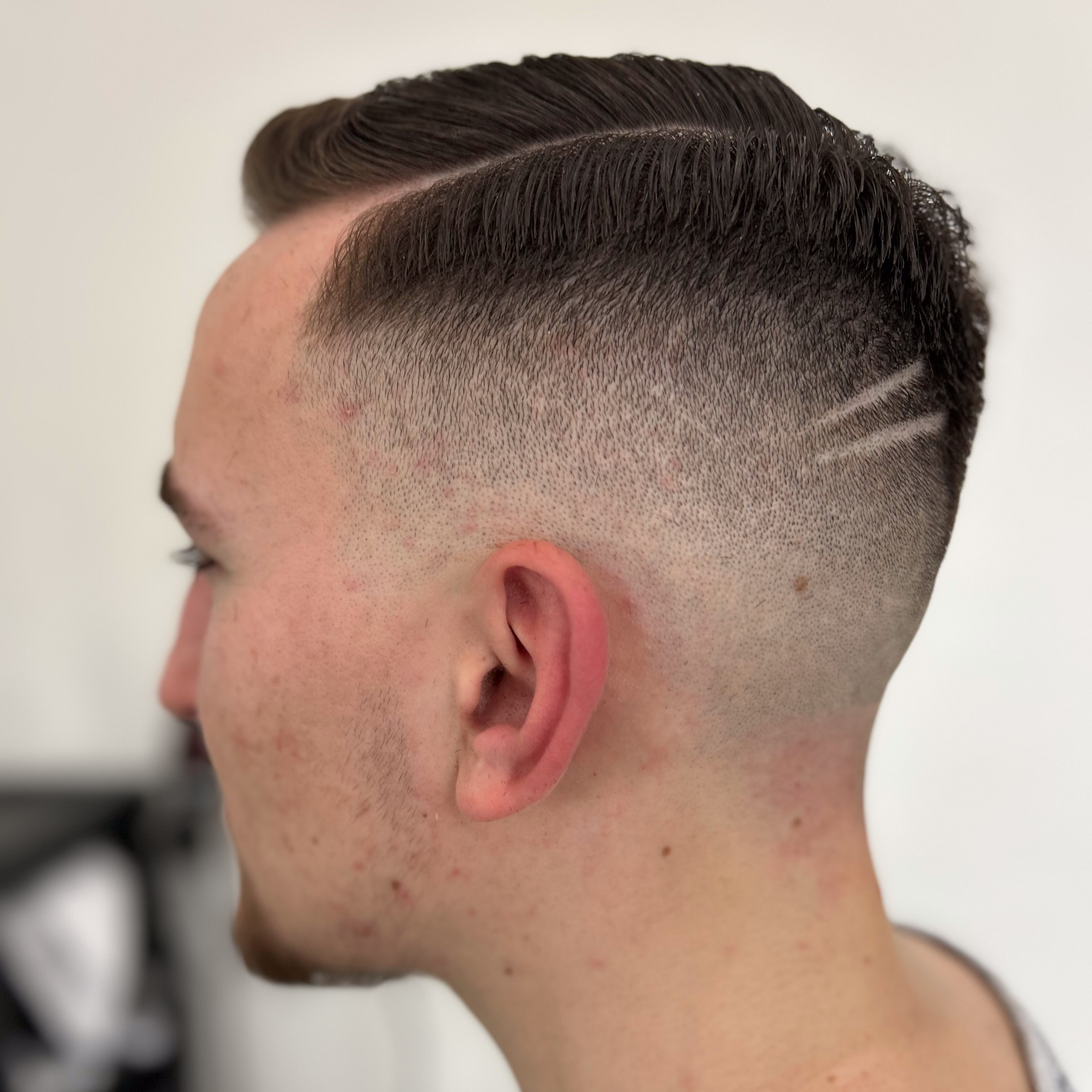 Pánský střih (fade, klasika)