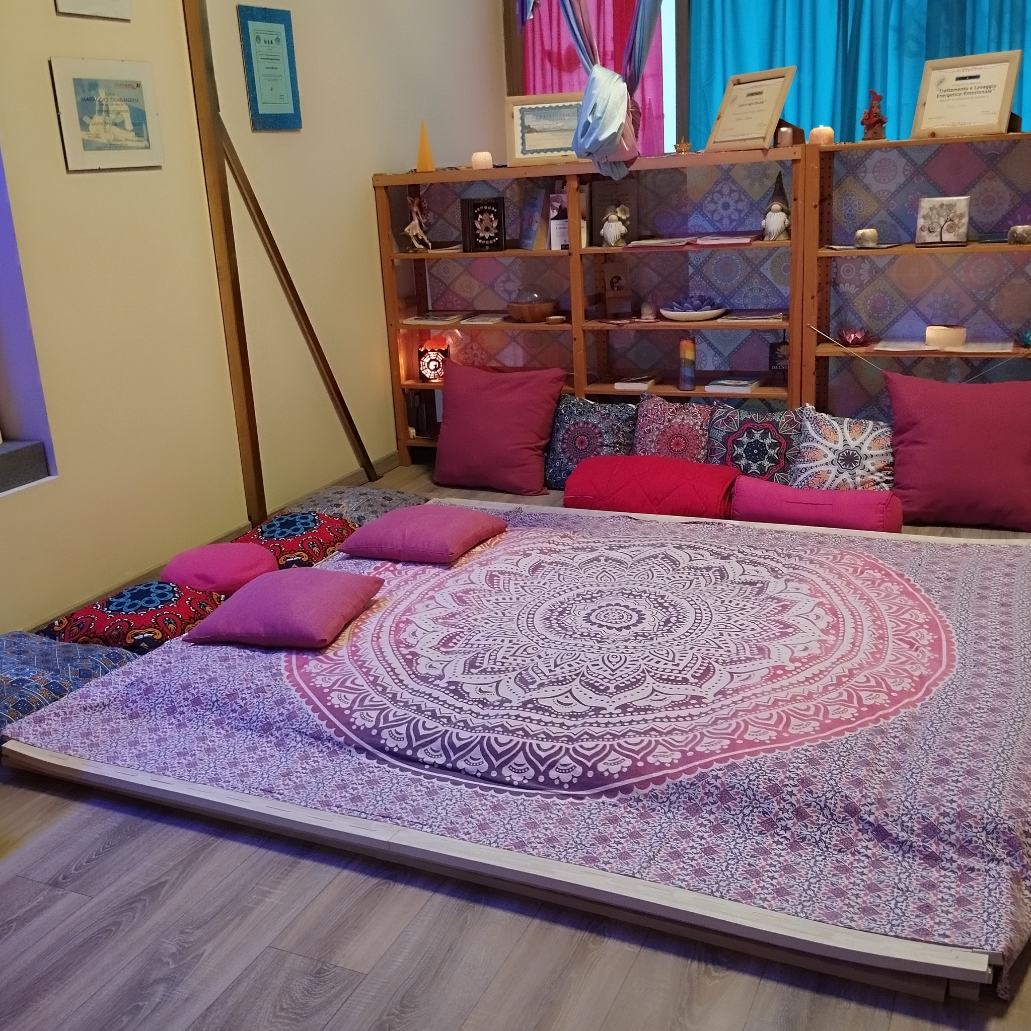Massaggio Olistico su Futon/ Holistic Massage – Futon