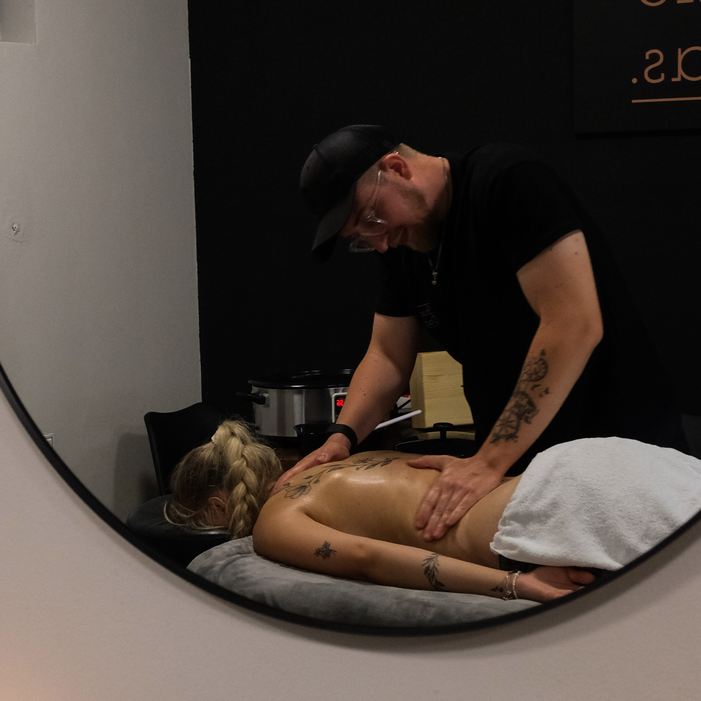 5x Masáže zad, šíjí a rukou (60 min)