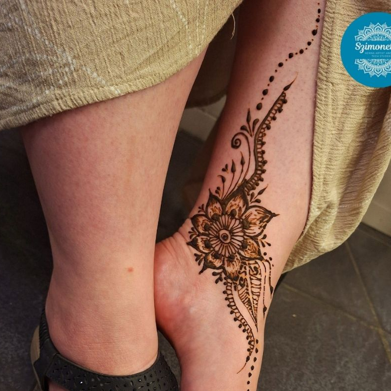 Lábfej hennázás mindkét lábra / Both Feet