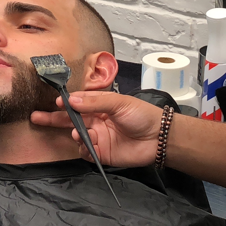 Pánský střih + přirozené barvení vlasů