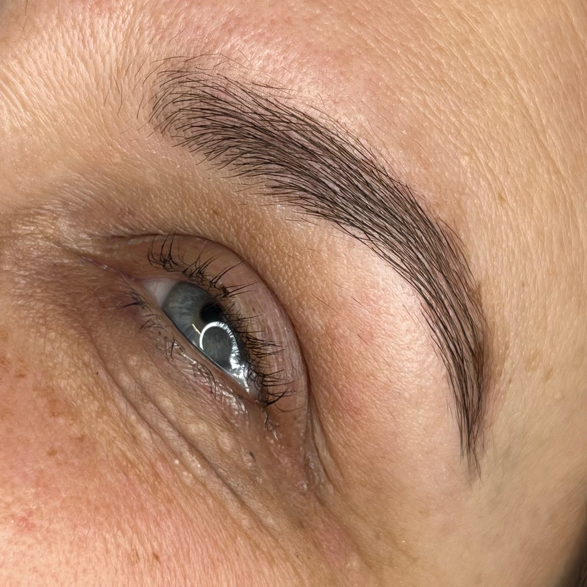 Teinture sourcils