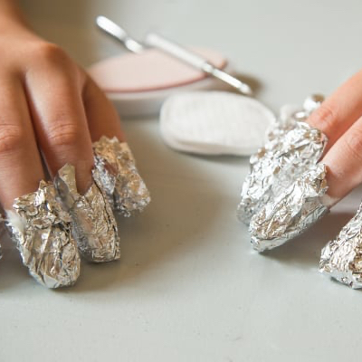 Odstranění shellaku pro stálé zákaznice