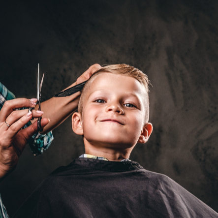 Gyerek hajvágás Máténál