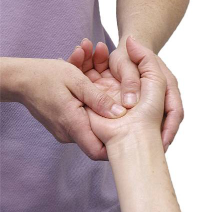 massage bras et mains