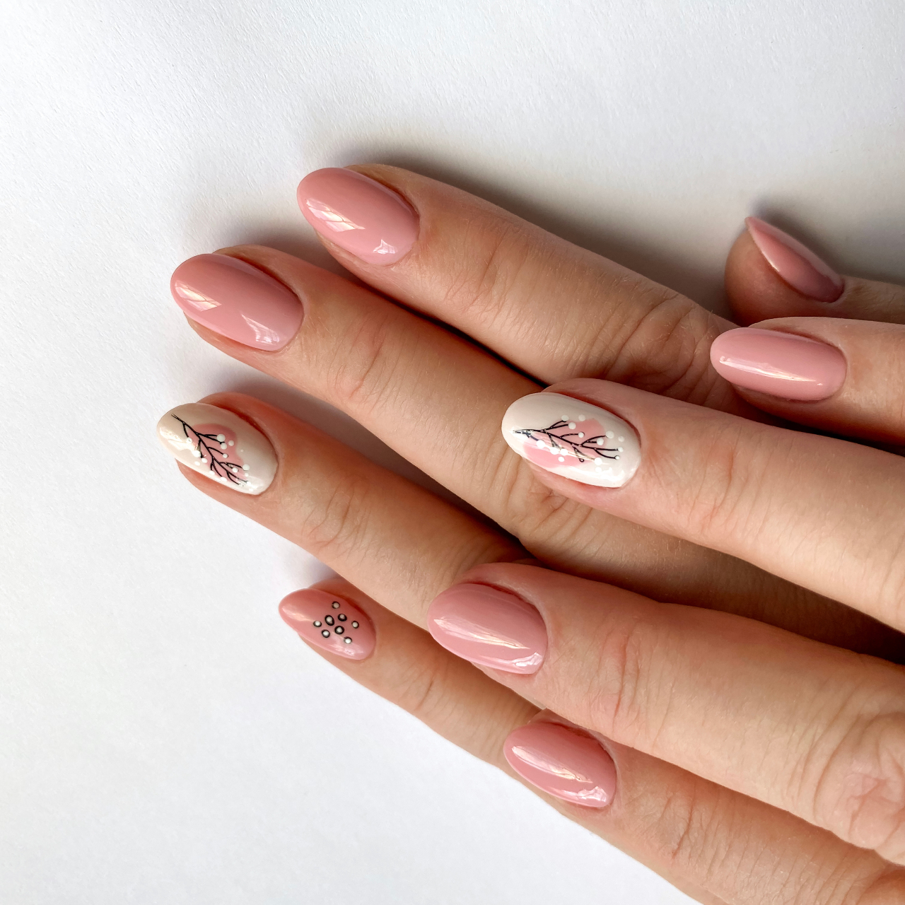 ESMALTADO PERMANENTE CON DECORACION
