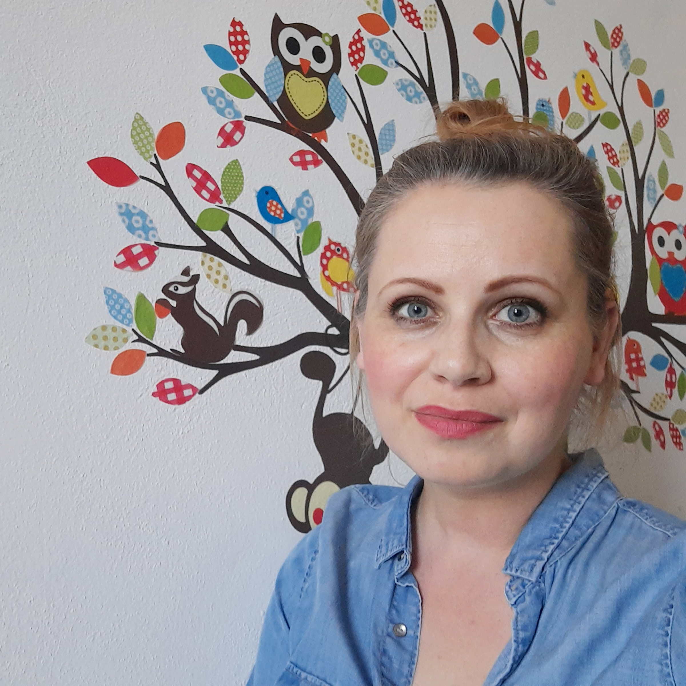 Mgr. et Mgr. Lucia Novotna - online stretnutia