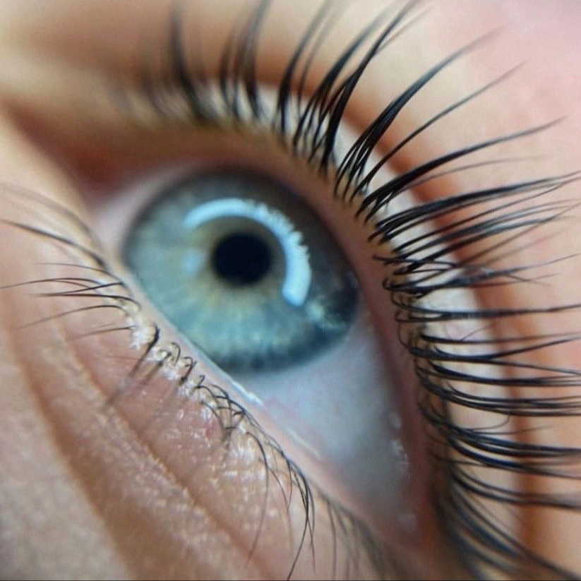 Lashlifting a výživa řas