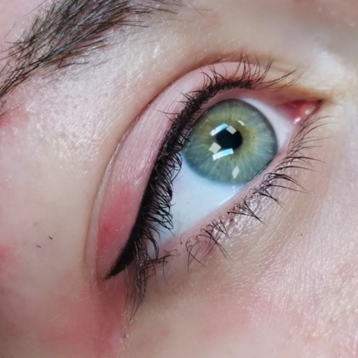 Dermo eye liner classique haut