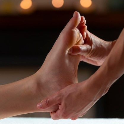 Regenerační sportovní masáž - nohy a chodidla