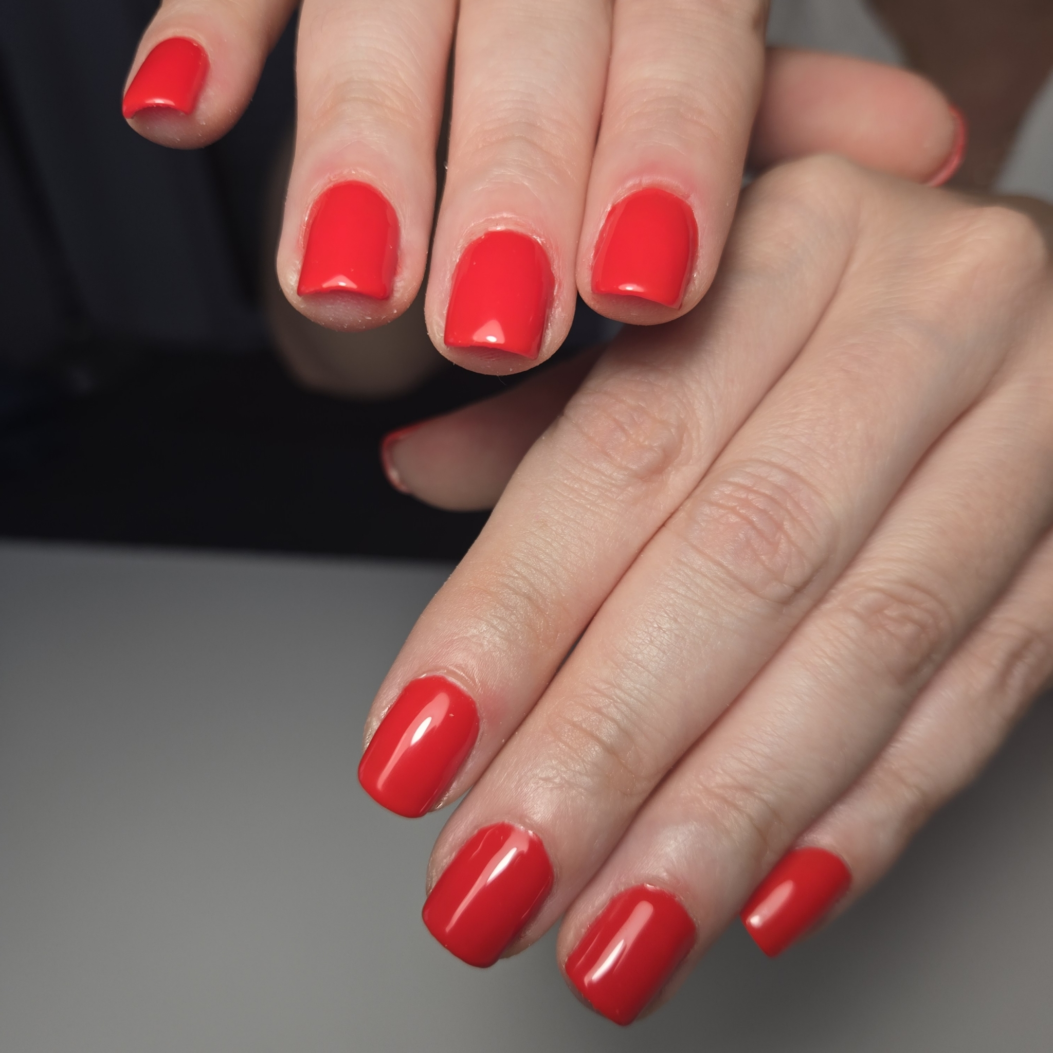 Manucure hydratation Avec pose semi-permanent couleur