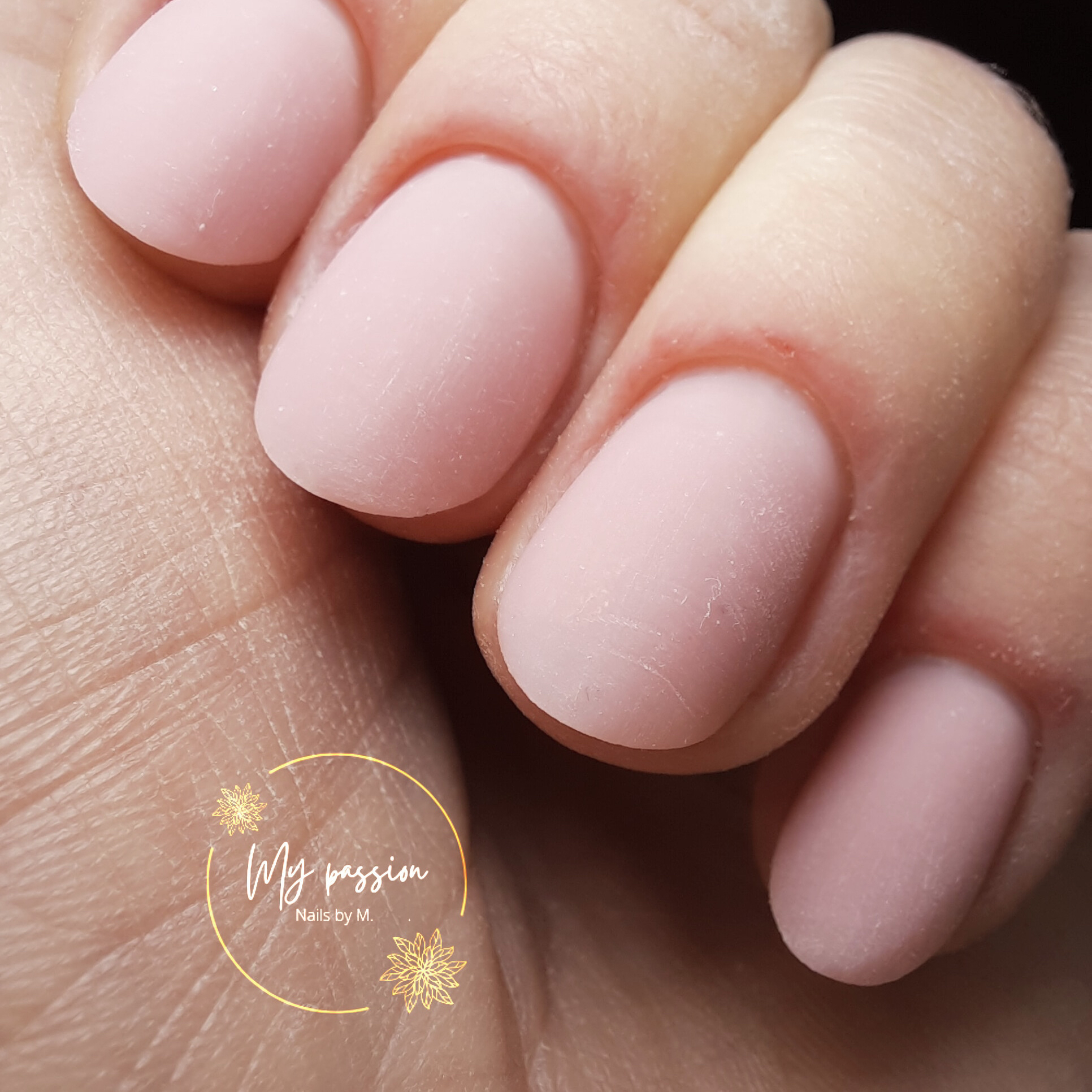 Correction des ongles en gel