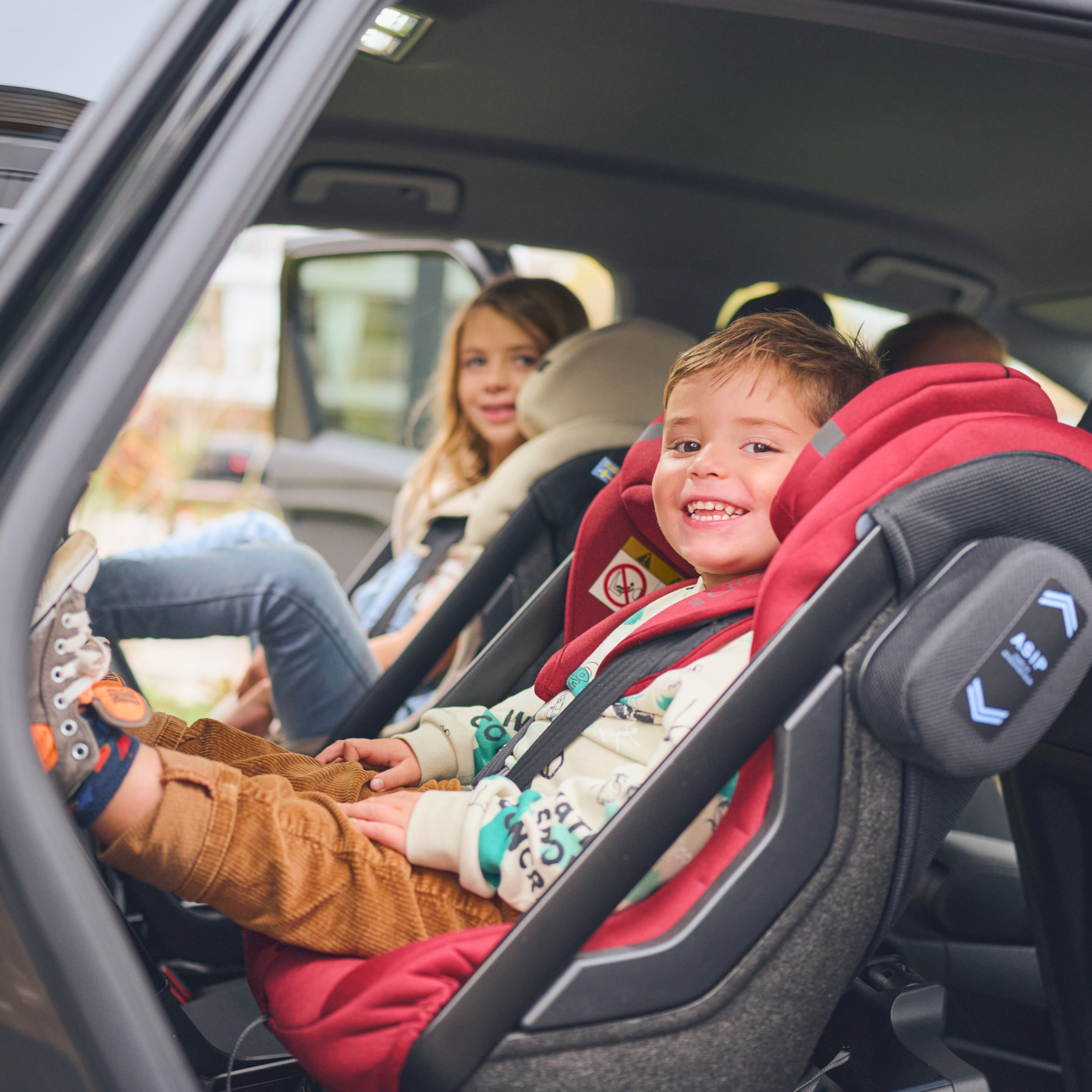 Autosedačky pro 2 děti - osobní konzultace