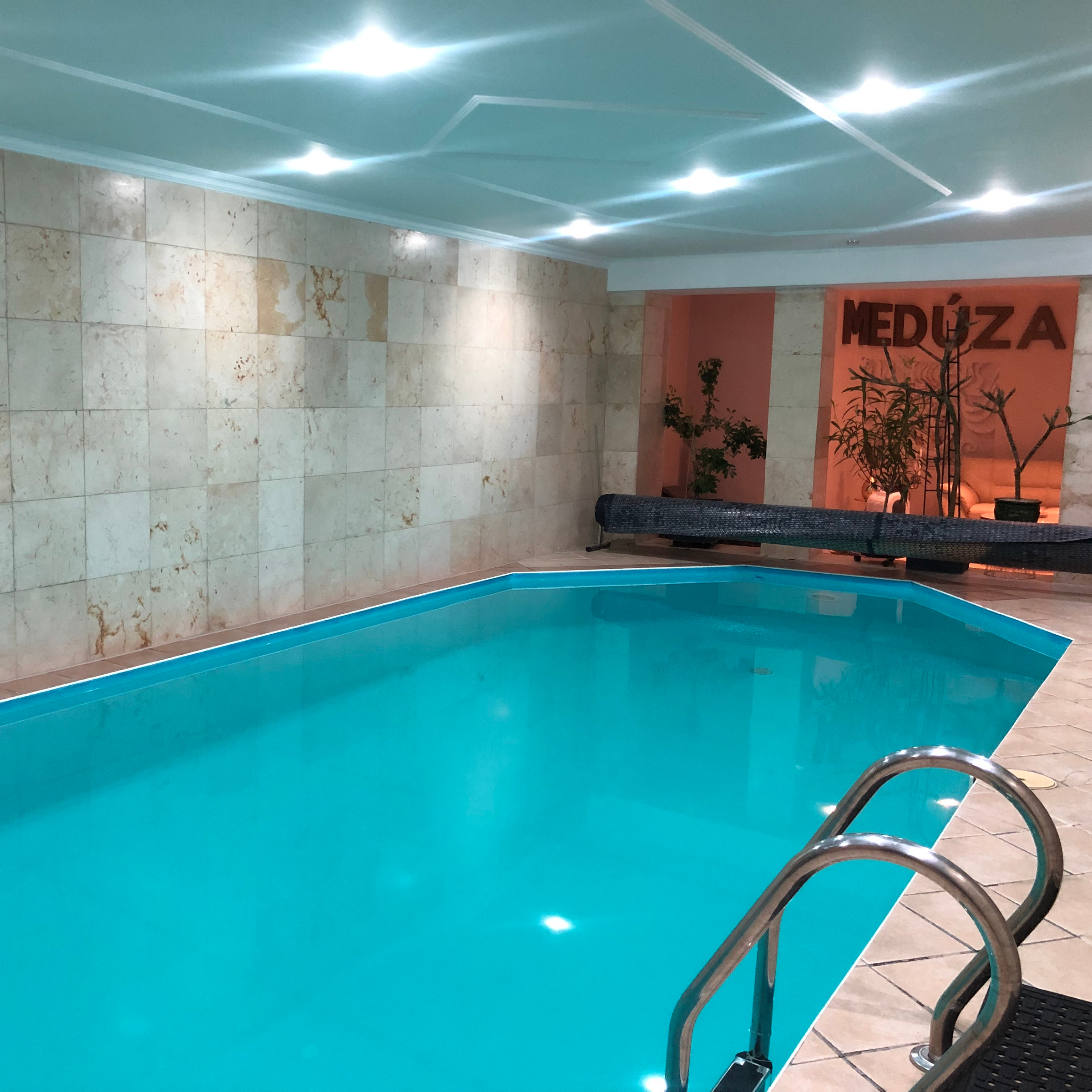 Rodinné vstupné 2+1 ( bazén + sauna + vírivka )