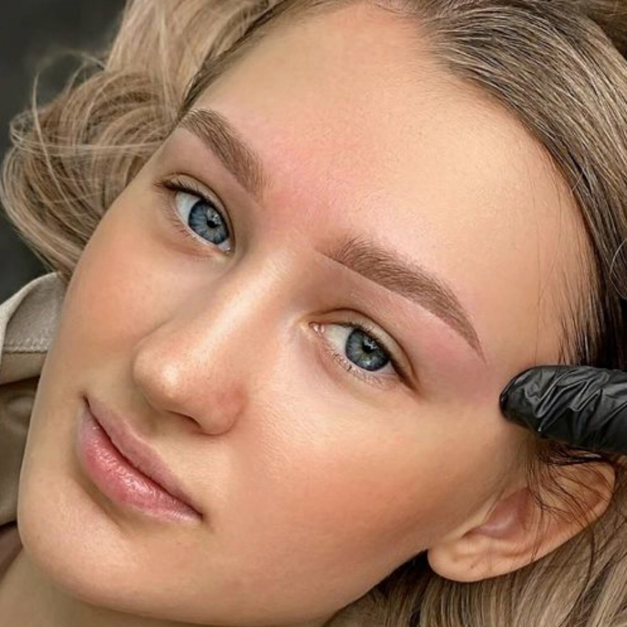Permanentní make-up obočí ( Vedoucí master )