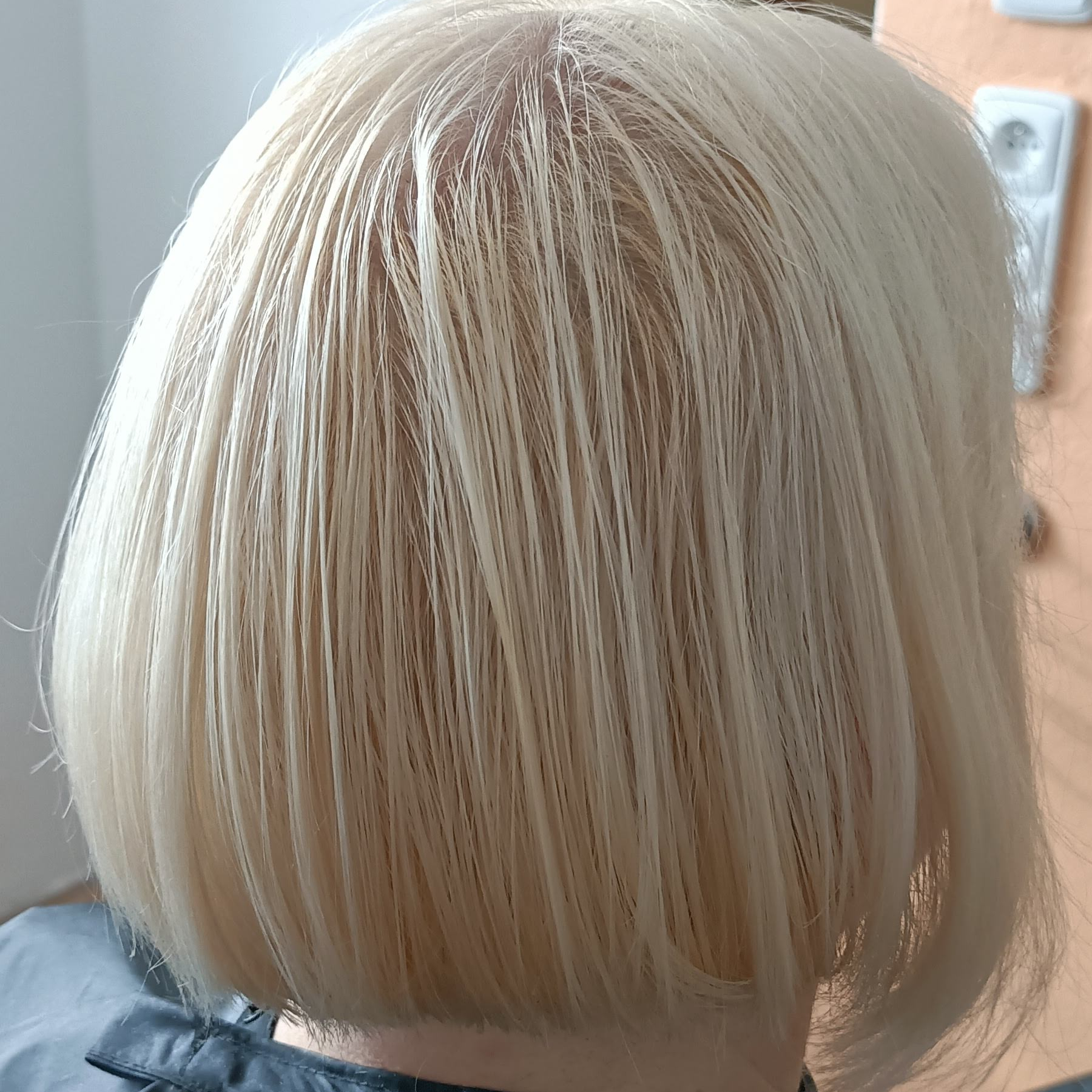 Dámský střih polodlouhé/mikádo- Praha 8 Palmovka