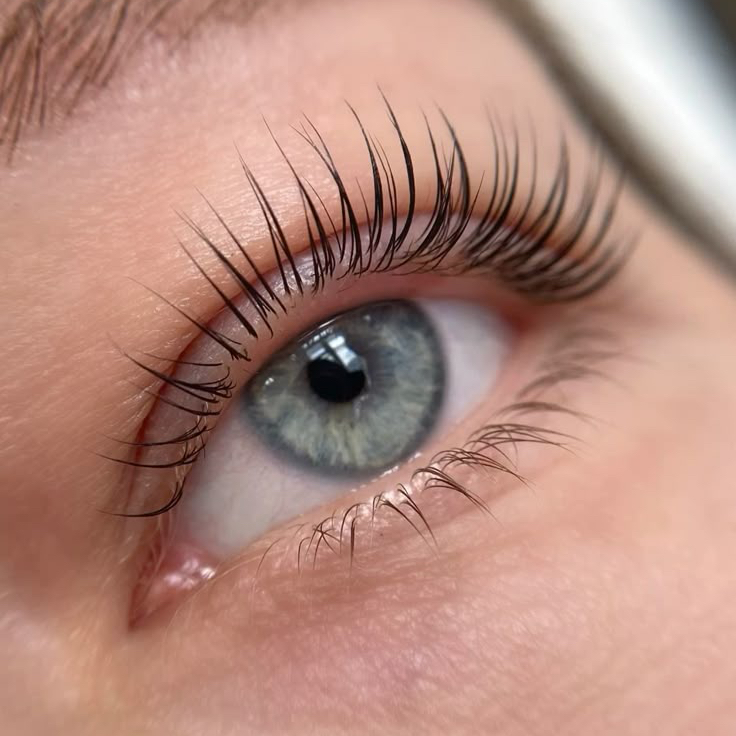 Lash lifting řas