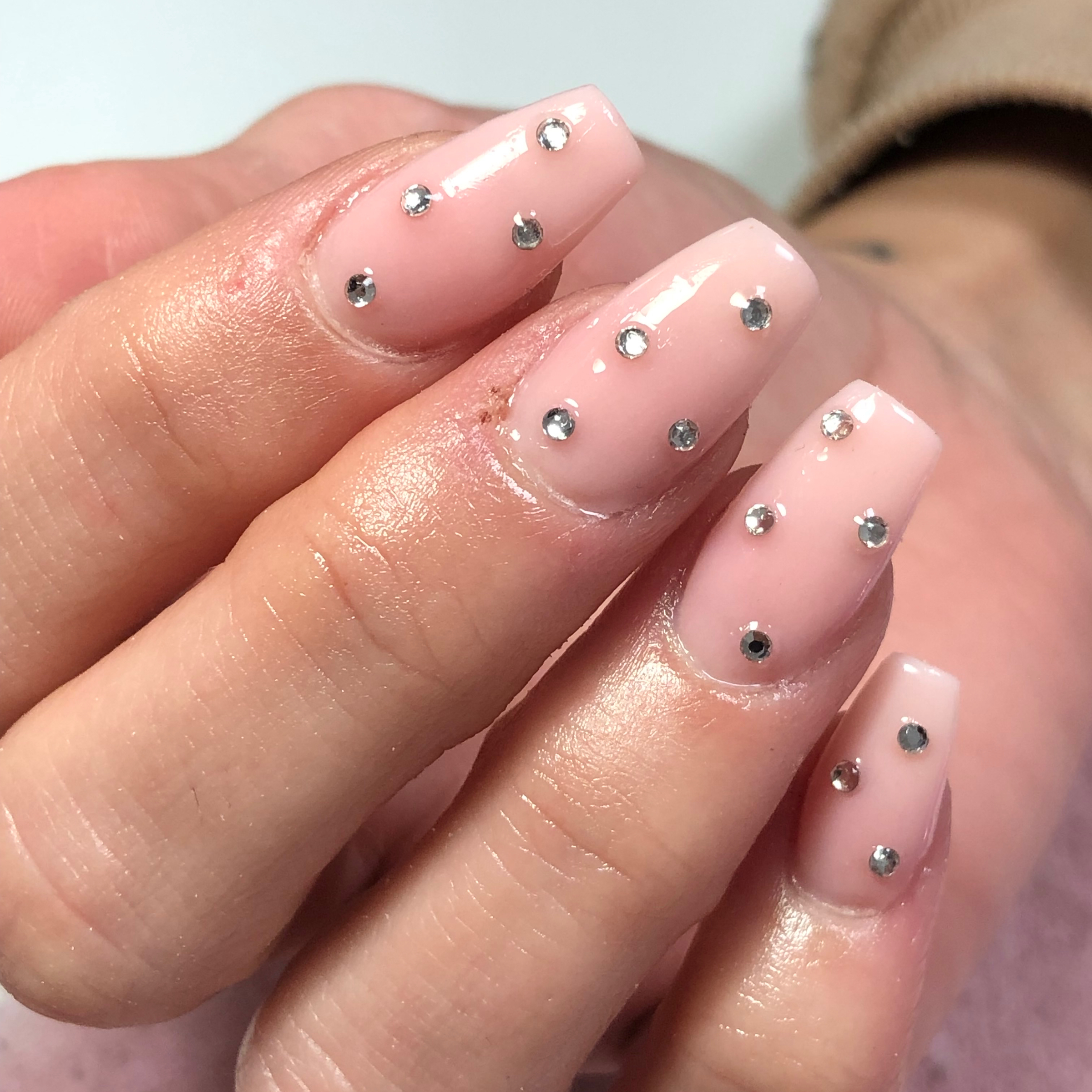 Primera puesta de acrilico con diseño