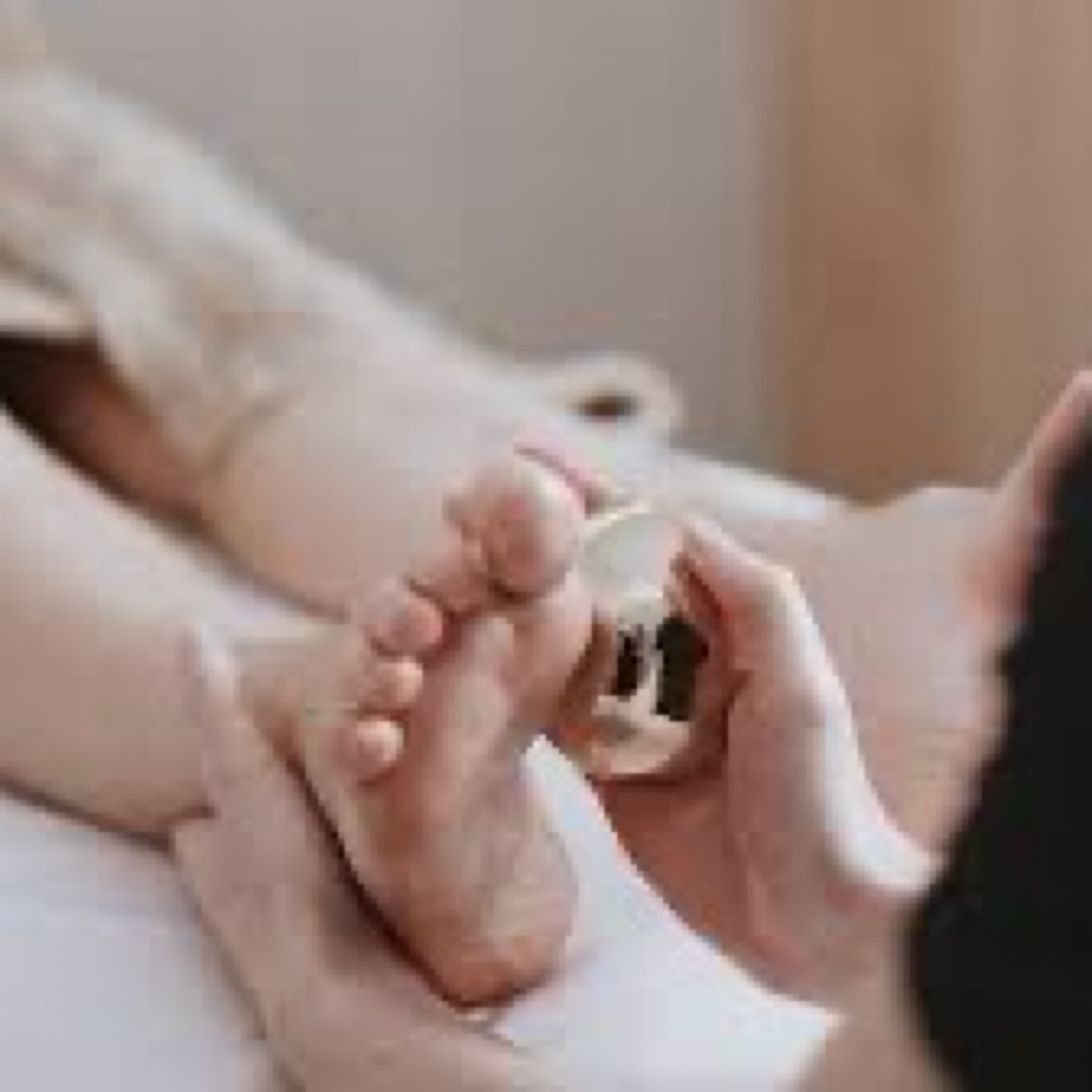 Massage des pieds au ghee et bol kansu