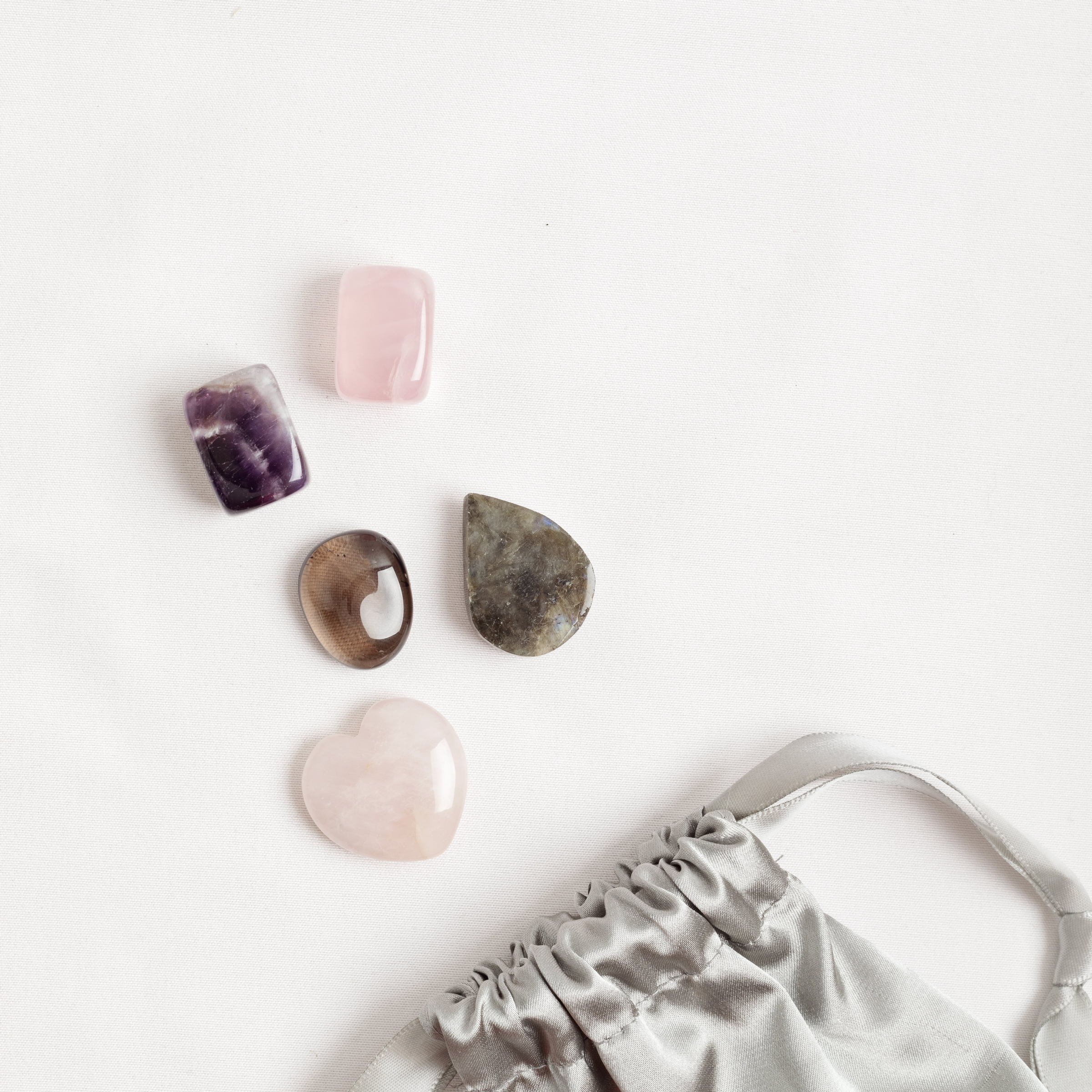 Pierres naturelles aux propriétés énergétiques - Gemme Précieuse