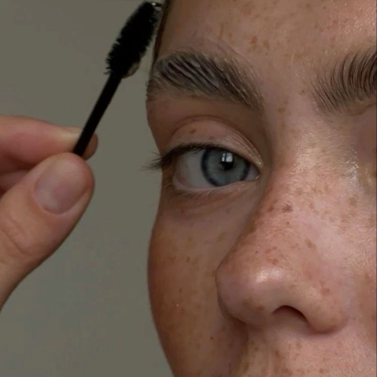 Laminace obočí + výživa