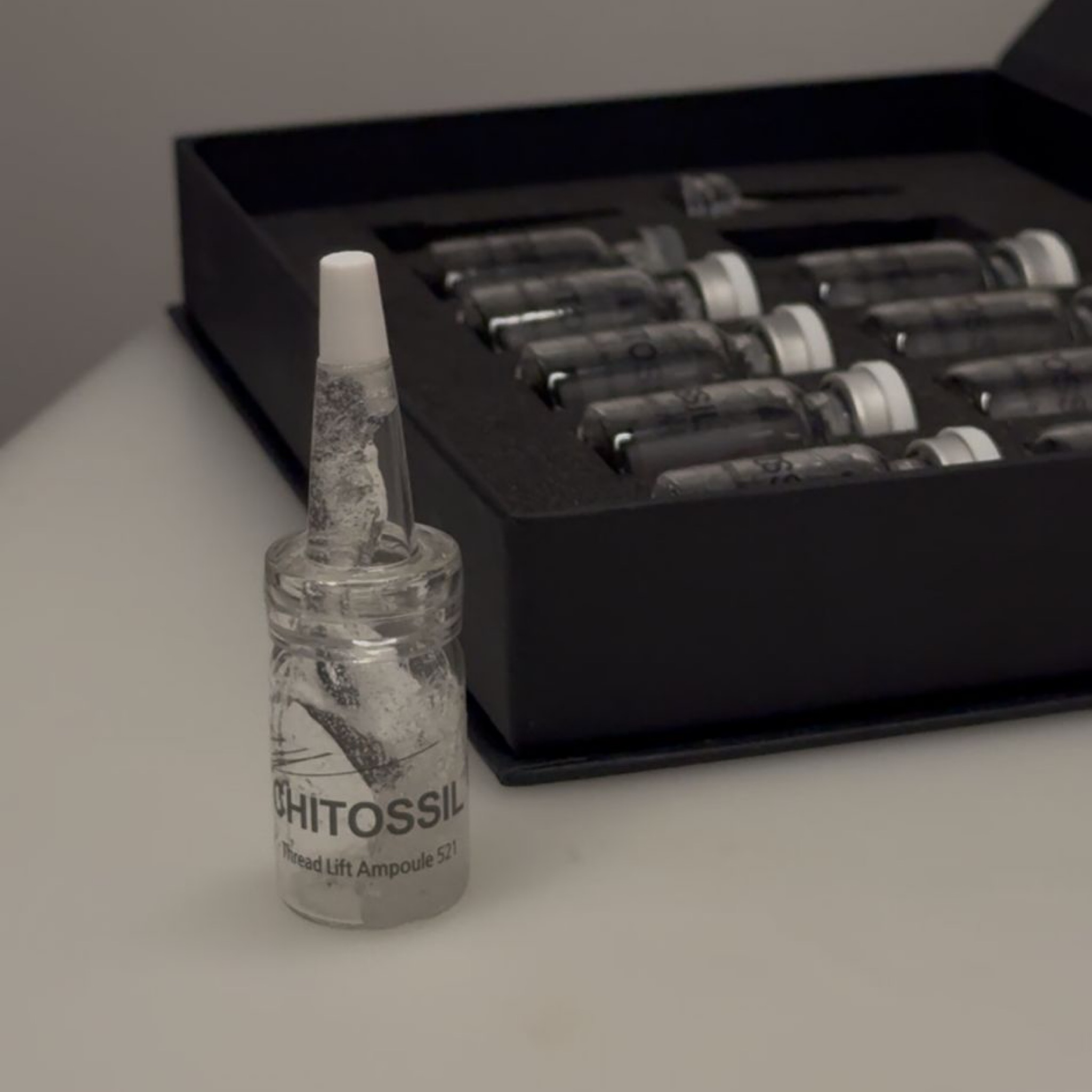 Prémiové ošetření tekutými nitěmi 1,5h