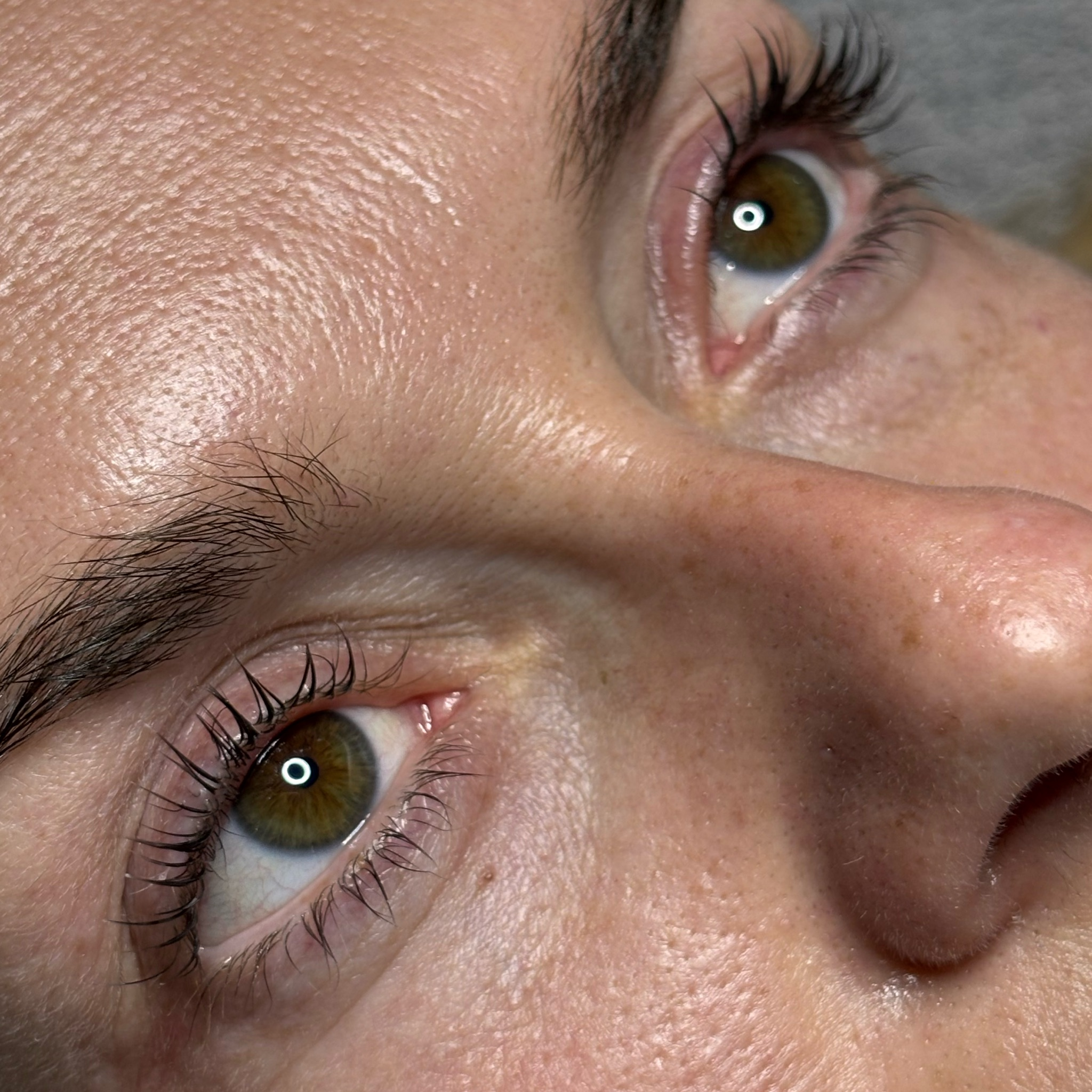 Trvalá na řasy (Lash lifting)