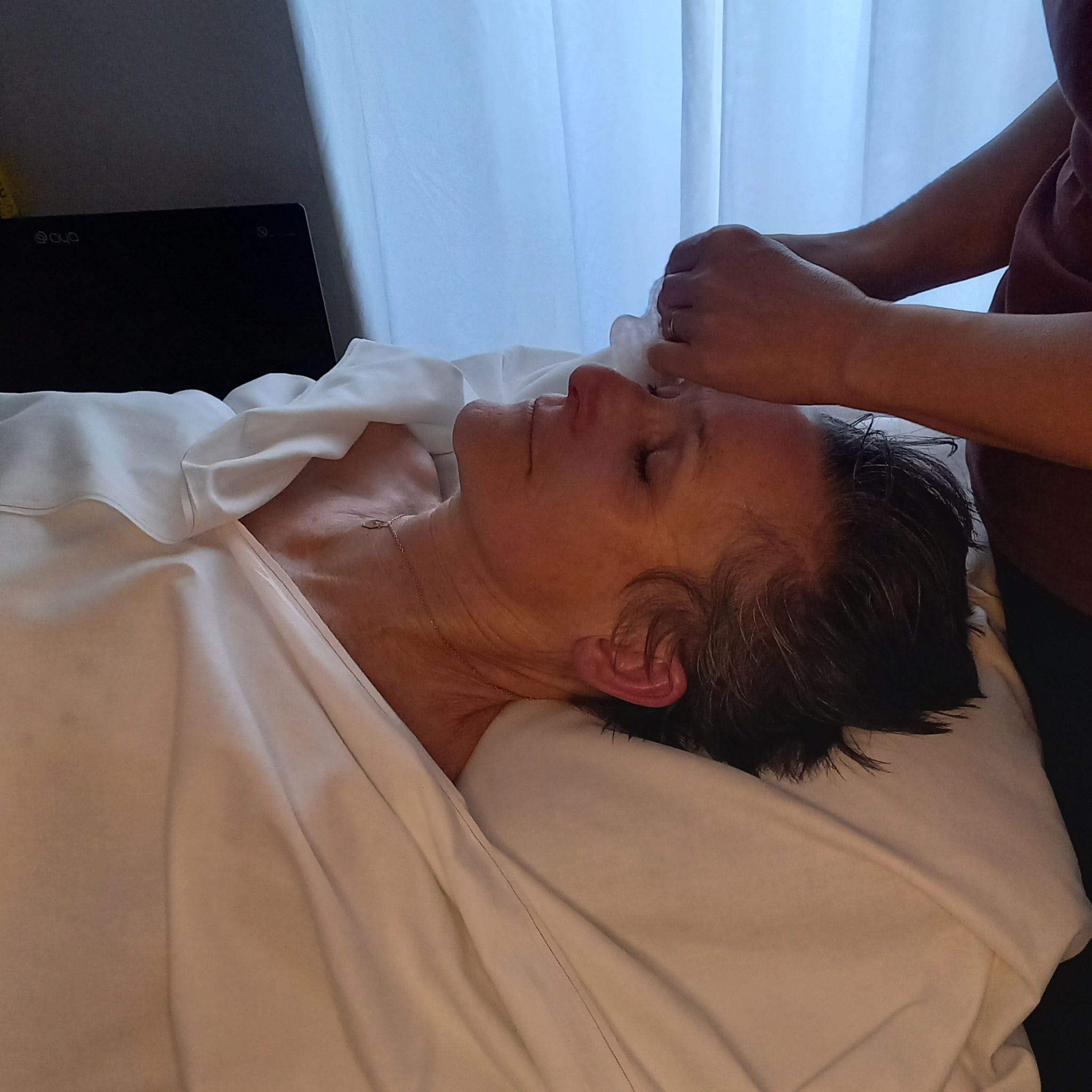 Massage personnalisé du visage de 30 minutes