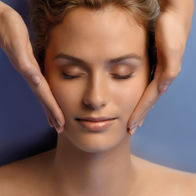 SPECIFICKÁ PÉČE do 31.12. je cena 2 390,-