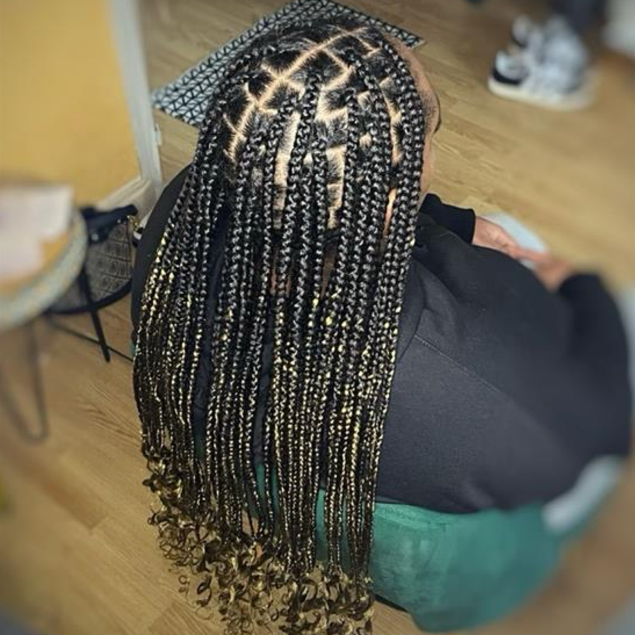 Braids longues (bas du dos avec mèches comprises)