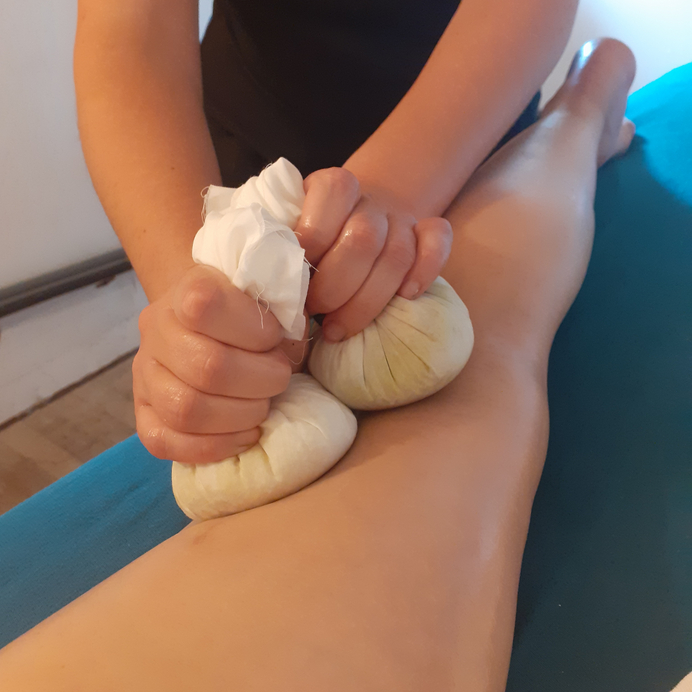 Abhyangam aux pindas chaudes